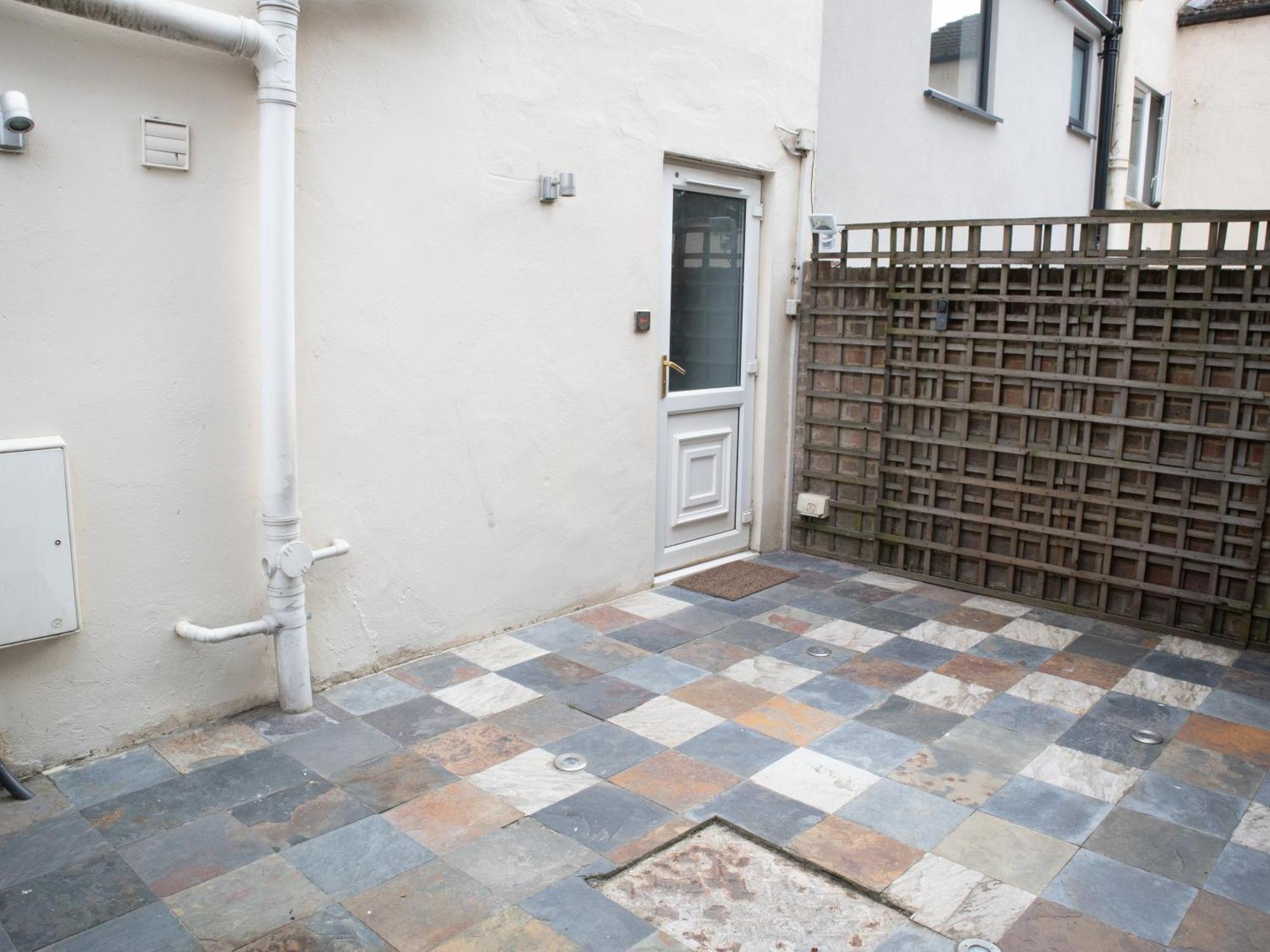 Bright Private Terrace - Free Private Parking - Tv - Wifi - Netflix Appartement Croydon Buitenkant foto