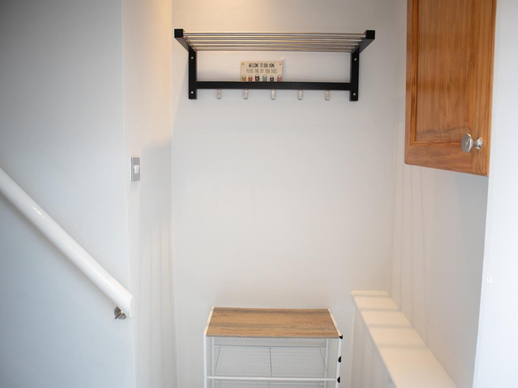 Bright Private Terrace - Free Private Parking - Tv - Wifi - Netflix Appartement Croydon Buitenkant foto